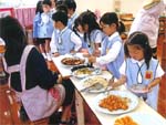 楽しい給食です。