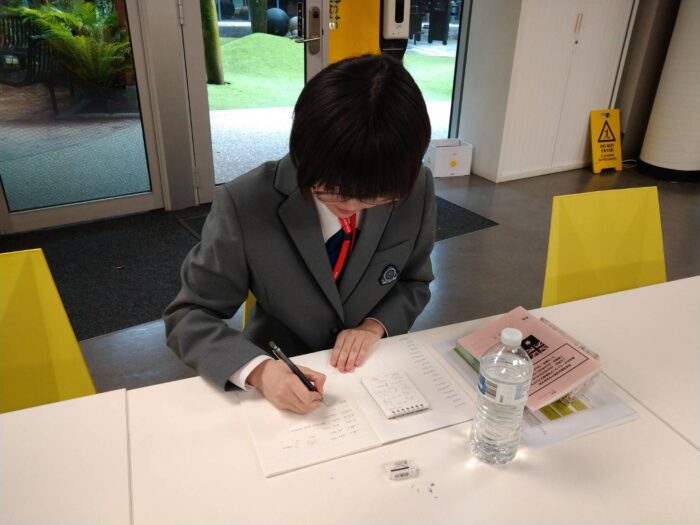 【中学･高校】オーストラリア姉妹校での授業が始まりました（8/10･月）