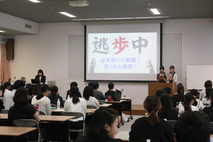 【中学】学校見学会を行いました。（7/5・日）